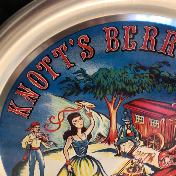 KNOTTS BERRY FARM Vintage Gypsy Camp Tin Platter - Picture 2 of 7